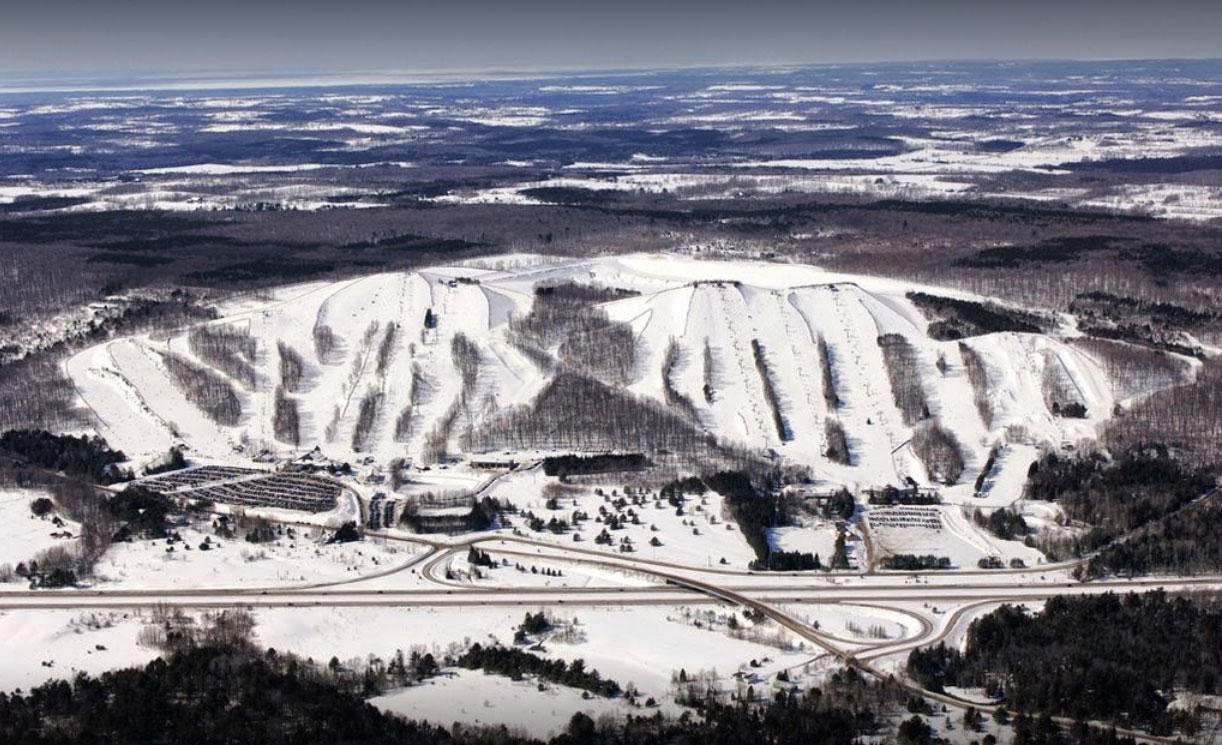 Mount-St-Louis-Moonstone-ski-resort - 0
